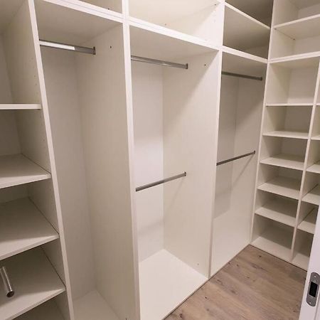 Urban Apartment With Possibility Of Parking Bratislava Bagian luar foto