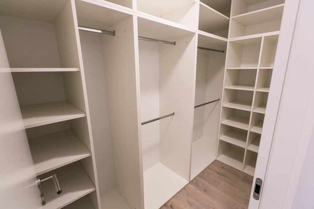 Urban Apartment With Possibility Of Parking Bratislava Bagian luar foto